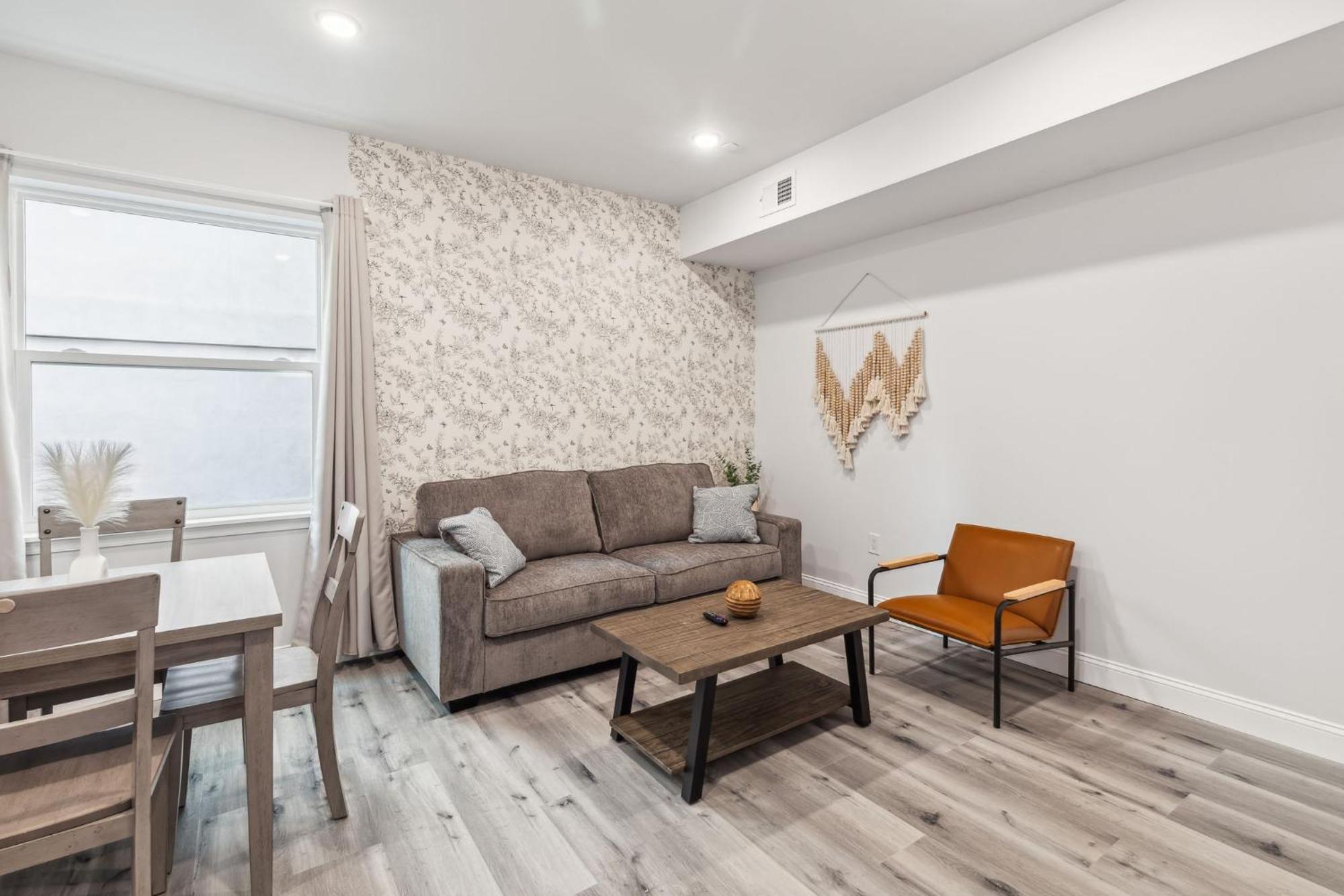 Stay At Luna At Convention Center Philadelphia Exterior photo